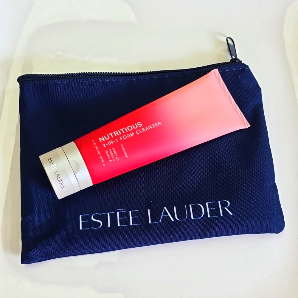 Estee Lauder Nutritious 2 in 1 Cleanser
